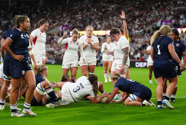Maud Muir gets England's third try
