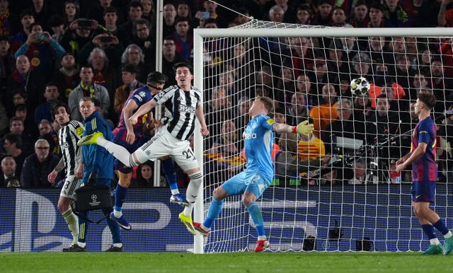 Barcelona’s Robert Lewandowski scores his side’s fifth goal against Newcastle