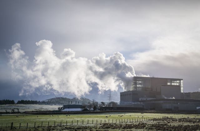 Hunterston B nuclear plant shut down