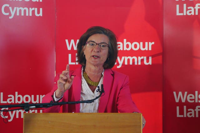 Eluned Morgan making a speech