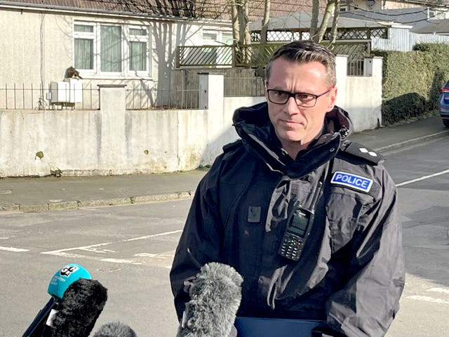 Inspector Terry Murphy speaks to the media at the scene of the incident