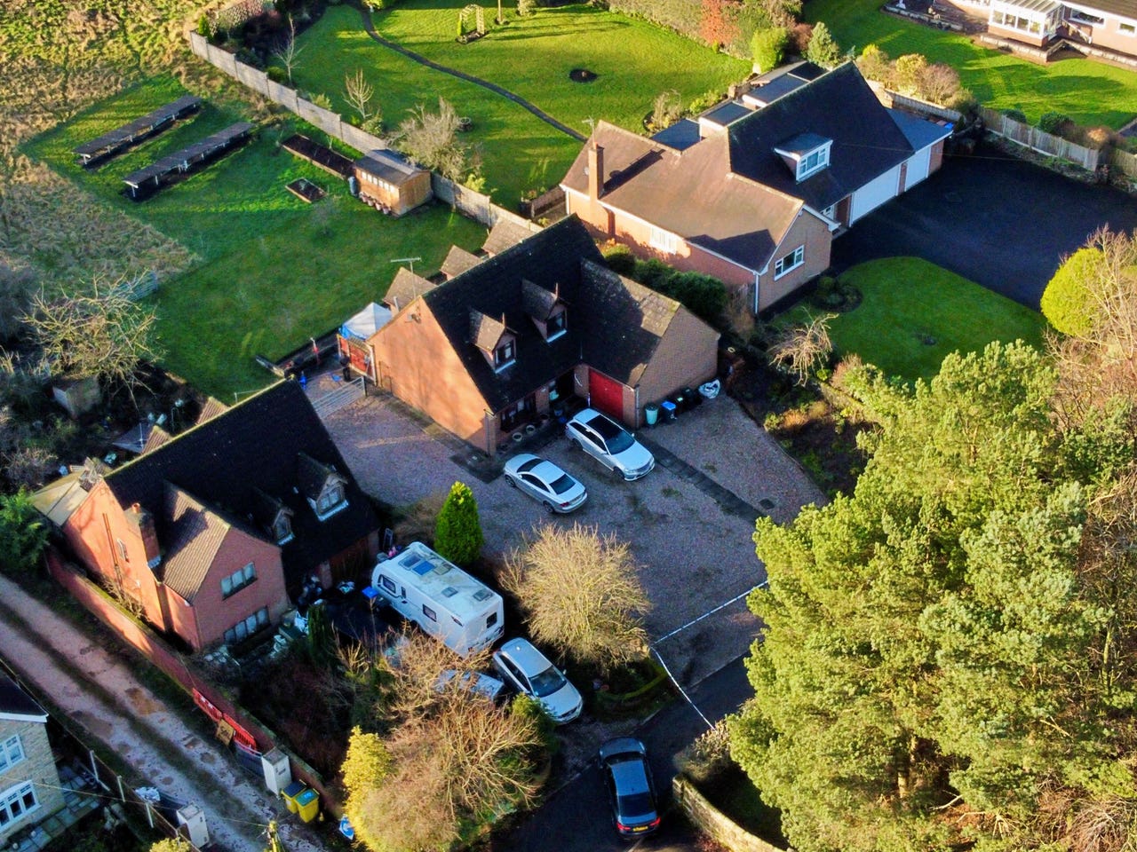 Tributes after two women found dead in house | Central Fife Times