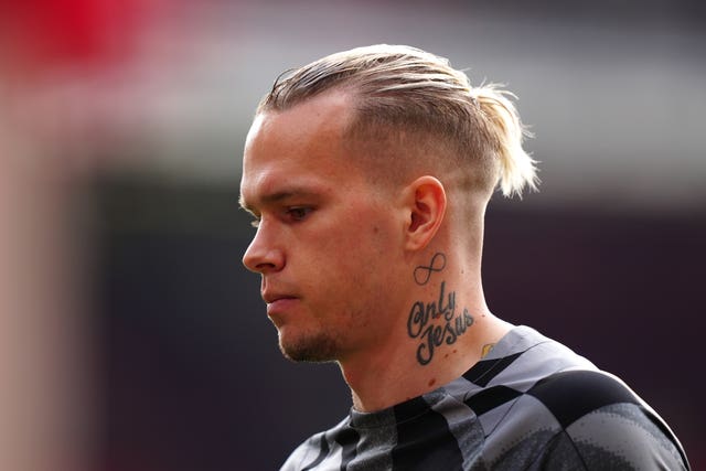Mykhailo Mudryk pictured warming up before a Premier League match for Chelsea away to Nottingham Forest