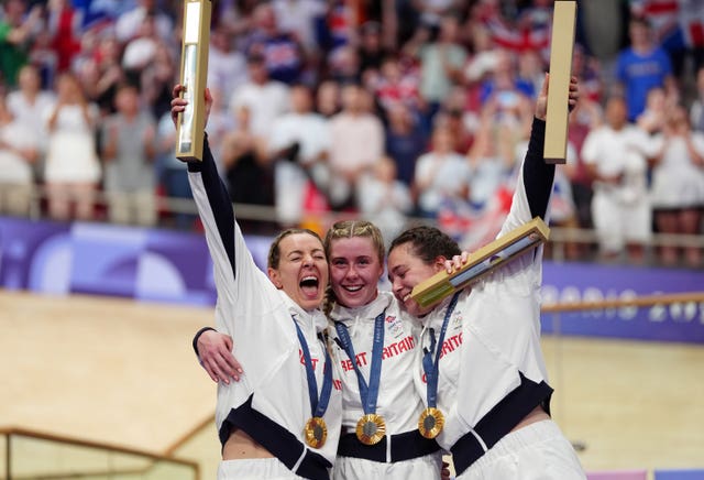 Katy Marchant, Emma Finucane and Sophie Capewell with medals