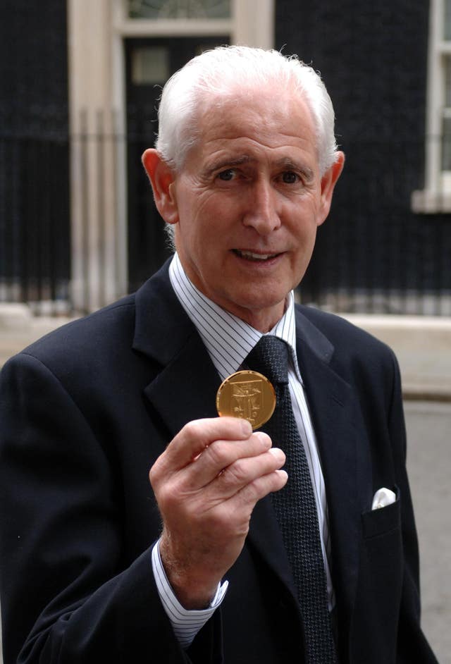 Peter Bonetti finally received a winners' medal from the 1966 World Cup in 2009