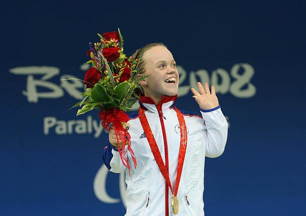 Ellie Simmonds celebrates with her 400m freestyle gold medal in Beijing