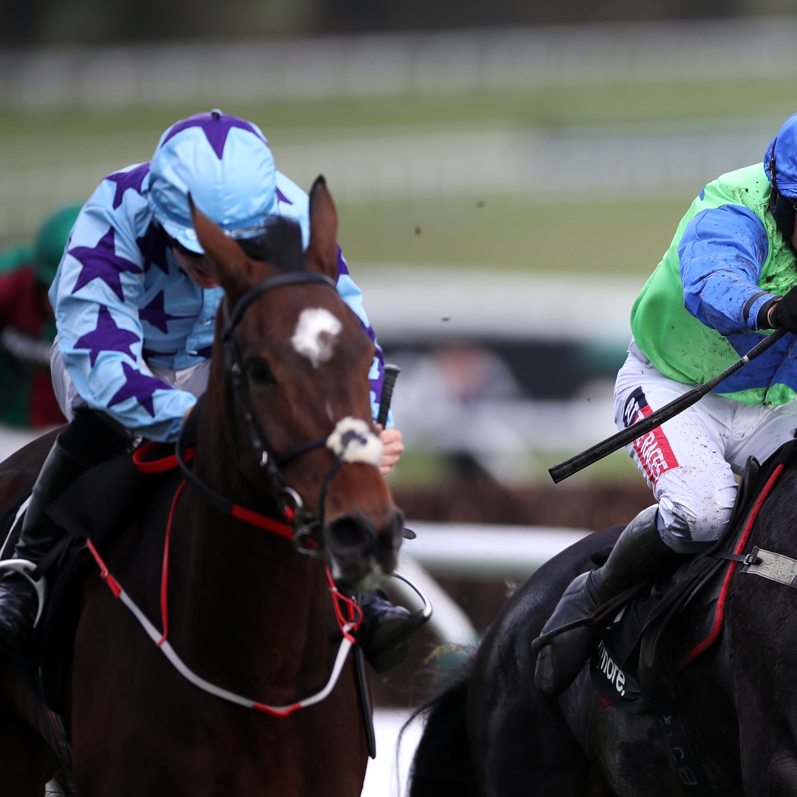 Go Another One (left) resumed winning ways