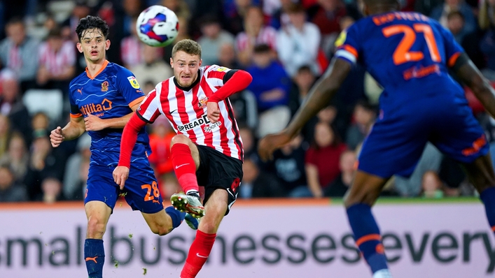 Sunderland’s Elliot Embleton attempts a shot on goal during the Sky Bet Championship match at the Stadium of Light, Sunderland. Picture date: Tuesday October 4, 2022.