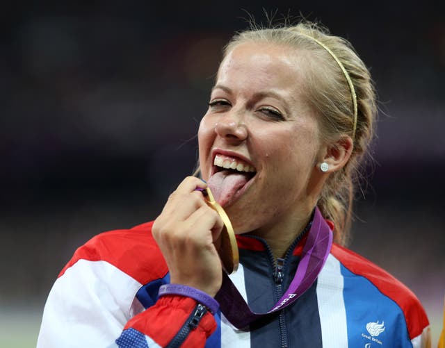 Hannah Cockroft celebrates gold at London 2012