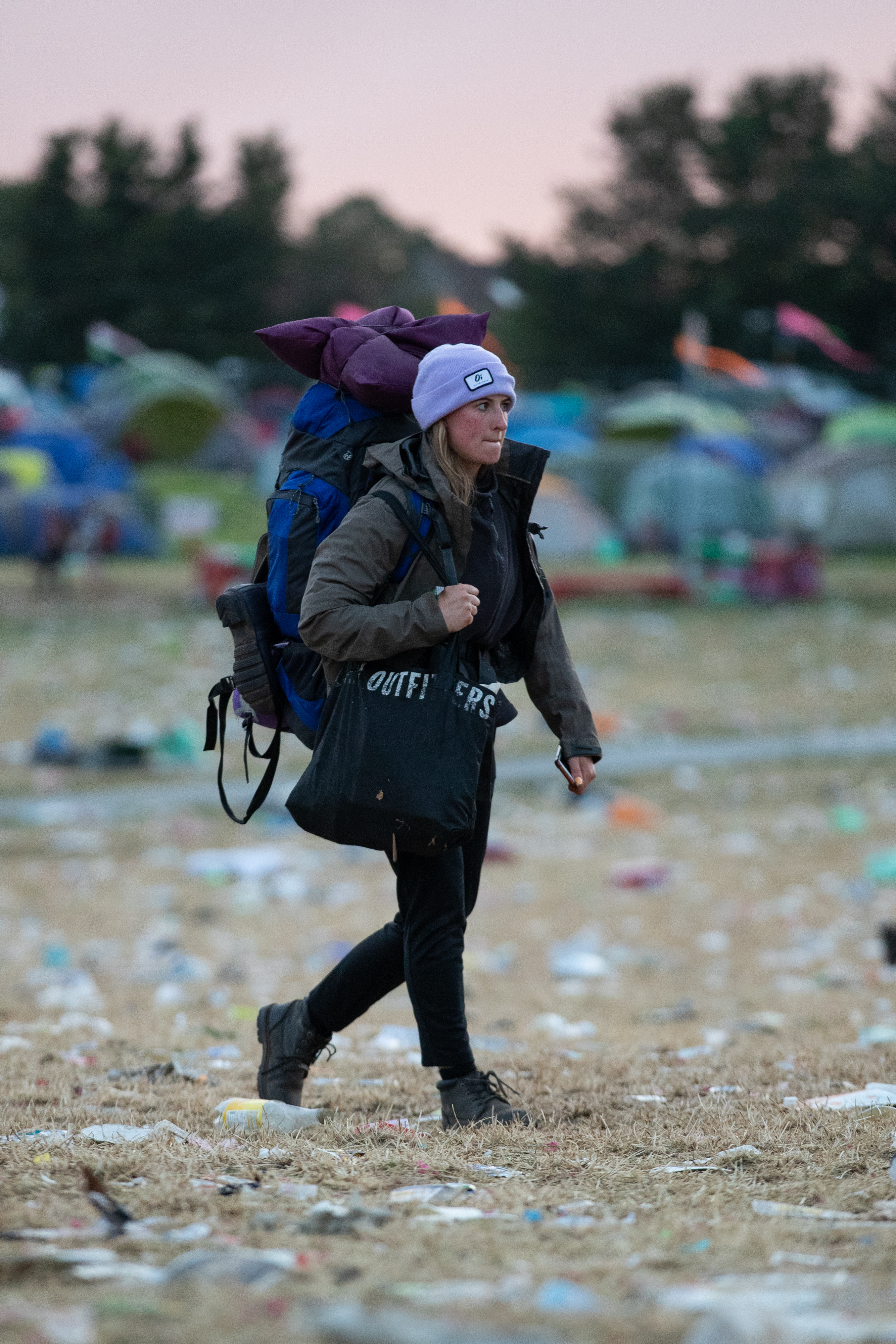 In Pictures: Clean-up Under Way After Sun-soaked Glastonbury ...