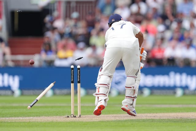Pant is bowled