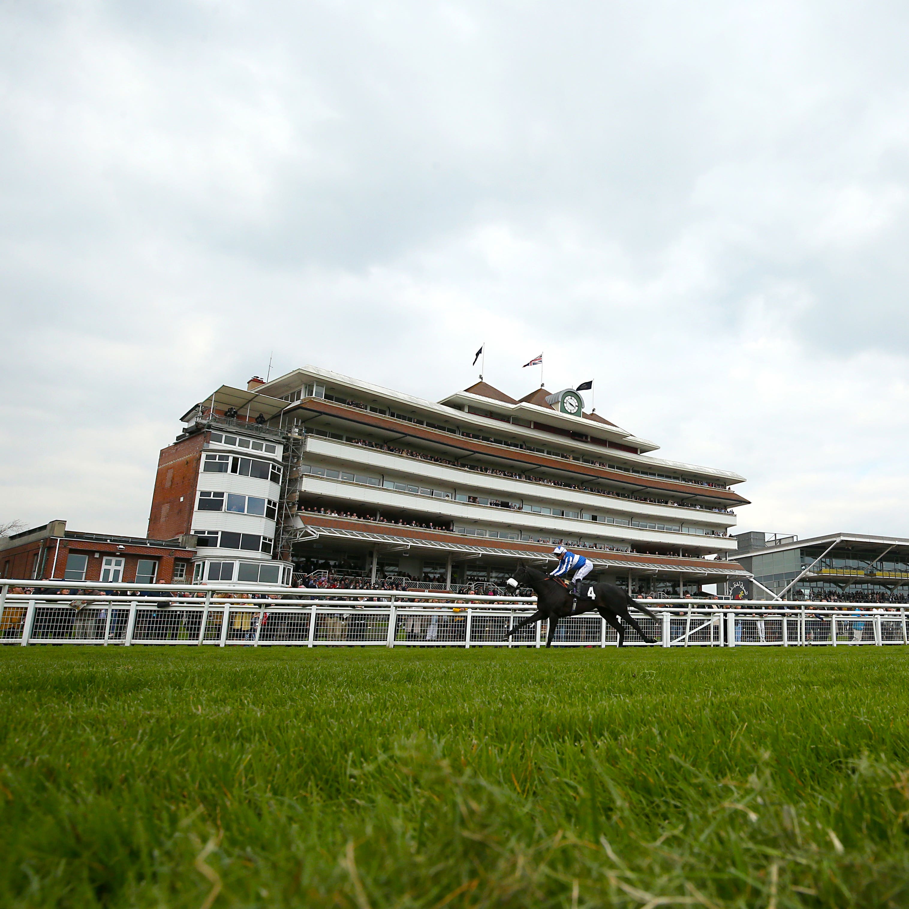 The Weatherbys Super Sprint, first run in 1991, is the feature race at Newbury on Saturday