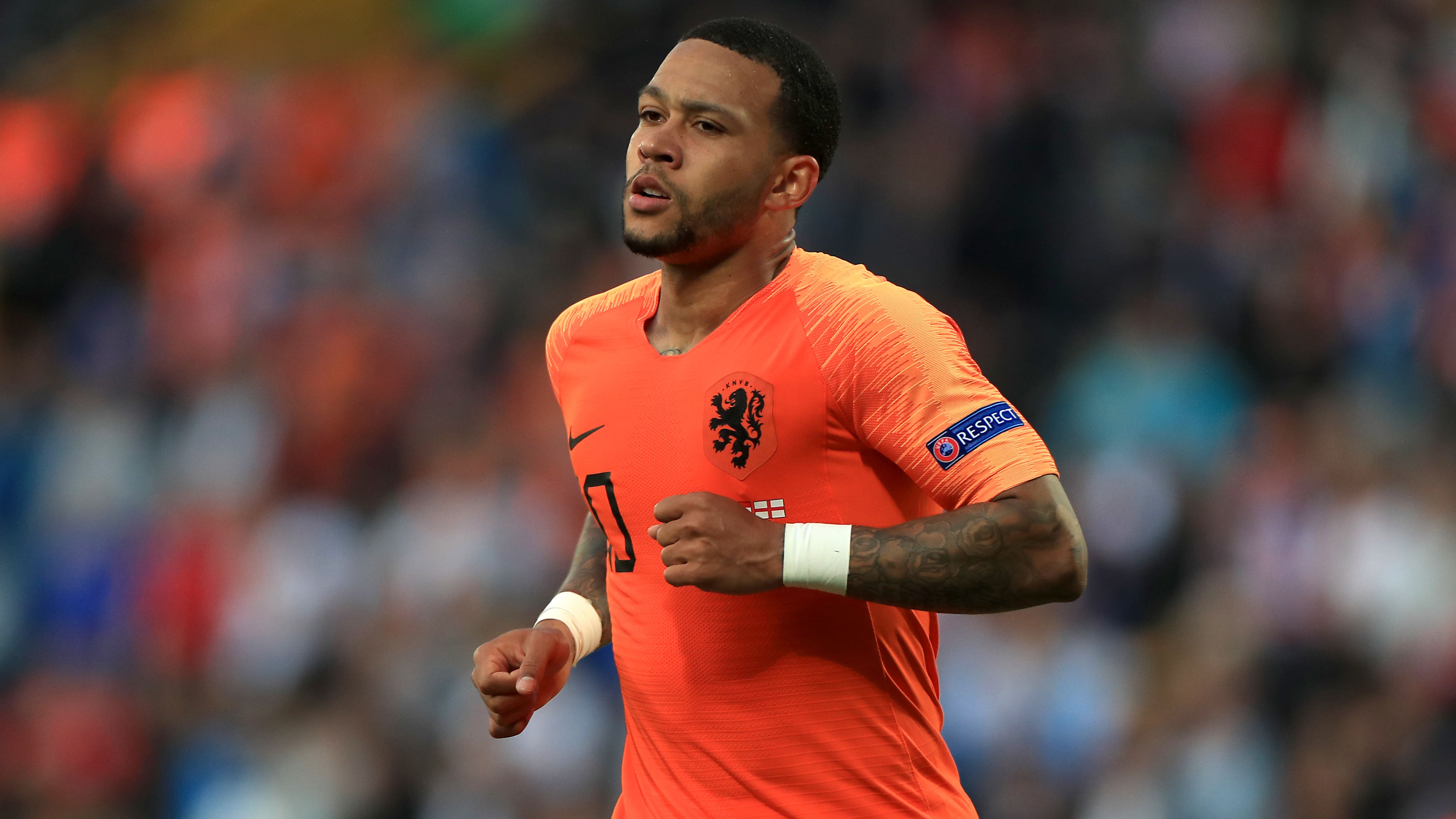 Holland forward Memphis Depay to join Barcelona on free ...