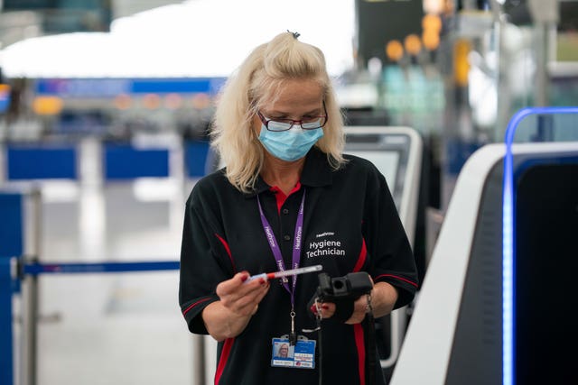 UV cleaning robots introduced at Heathrow