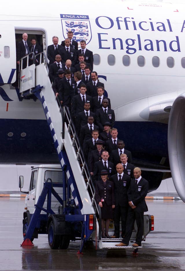 England's 2002 World Cup squad prepare to depart