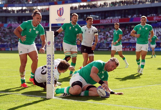 Peter O'Mahony scored two of Ireland's 12 tries against Romania