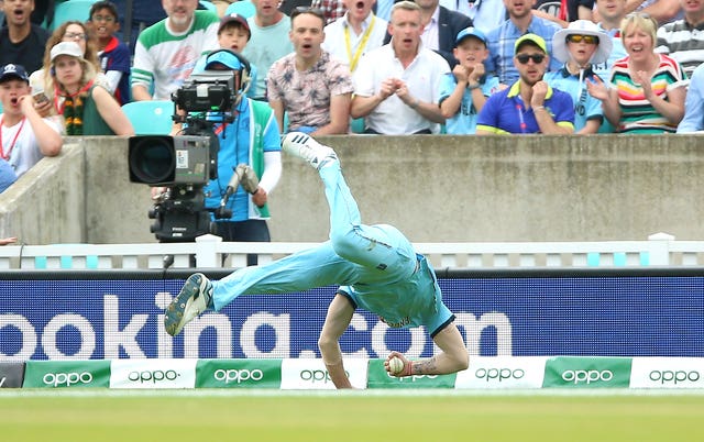 Ben Stokes completes his unforgettable catch to dismiss Andile Phehlukwayo.