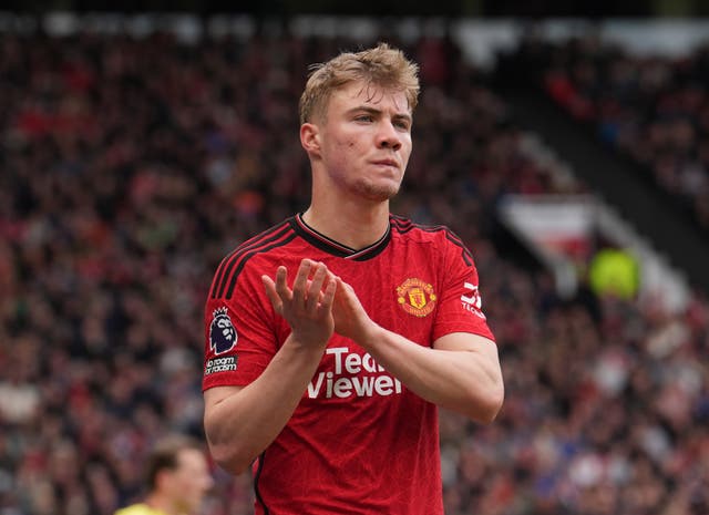 Rasmus Hojlund applauds Manchester United spectators