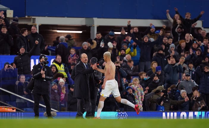 Everton manager Rafael Benitez and Richarlison celebrate the equaliser 