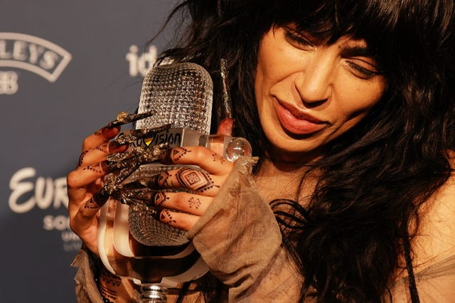 Loreen with her Eurovision trophy