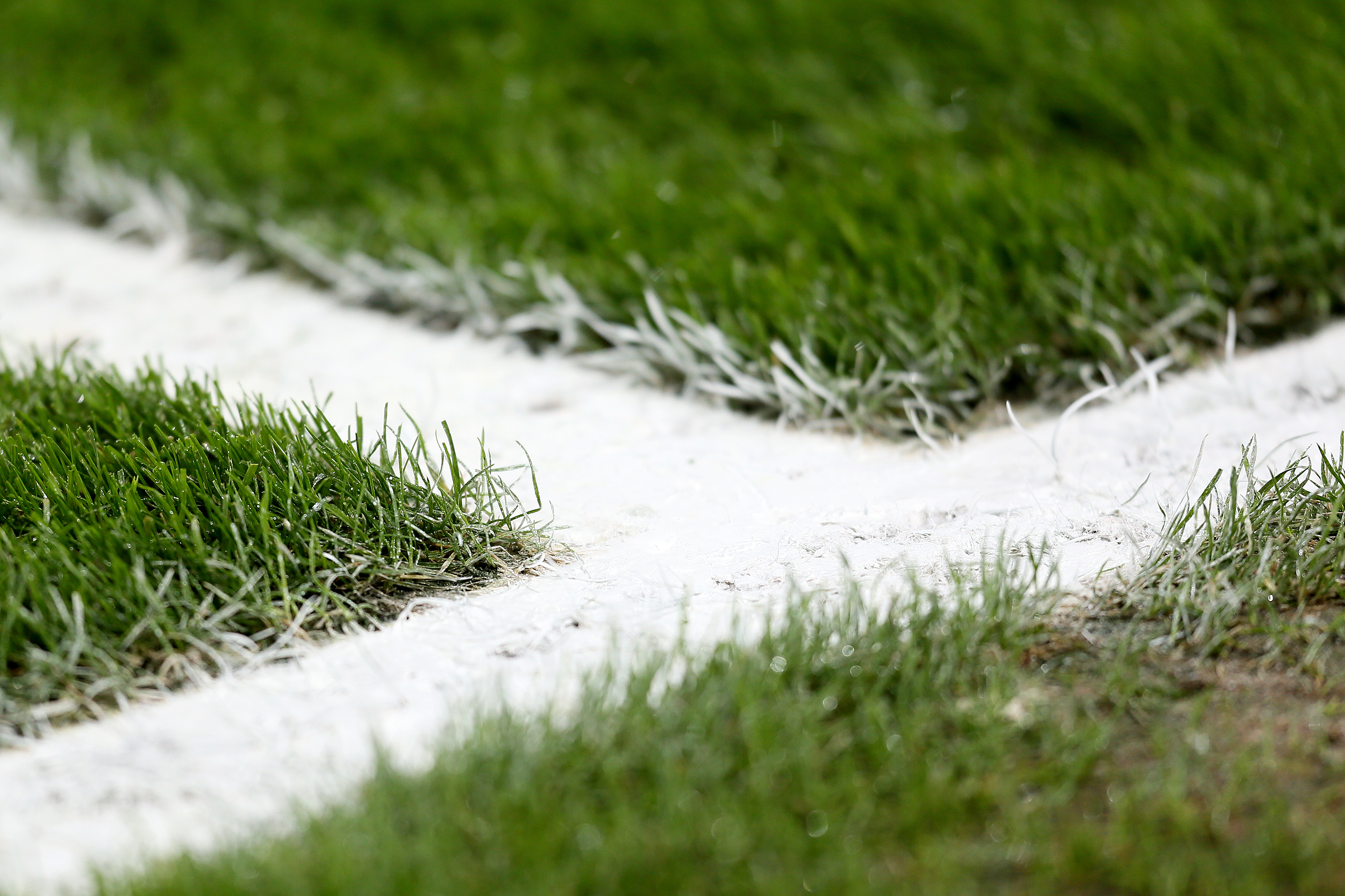 巴尼特 1-1 索利哈尔摩尔斯：胡珀迟到的进球为东道主赢得一分