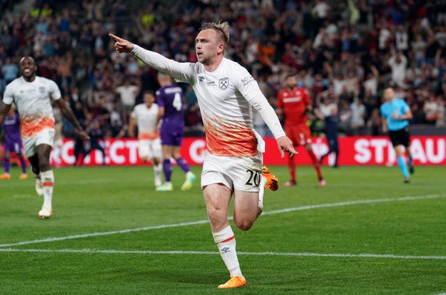 Jarrod Bowen celebrates 