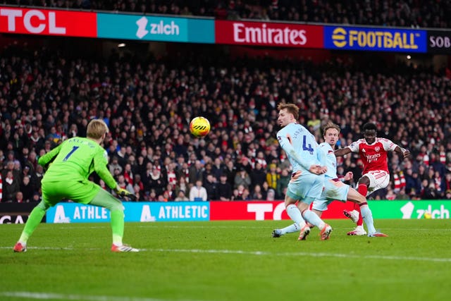 Saka scores Arsenal's second