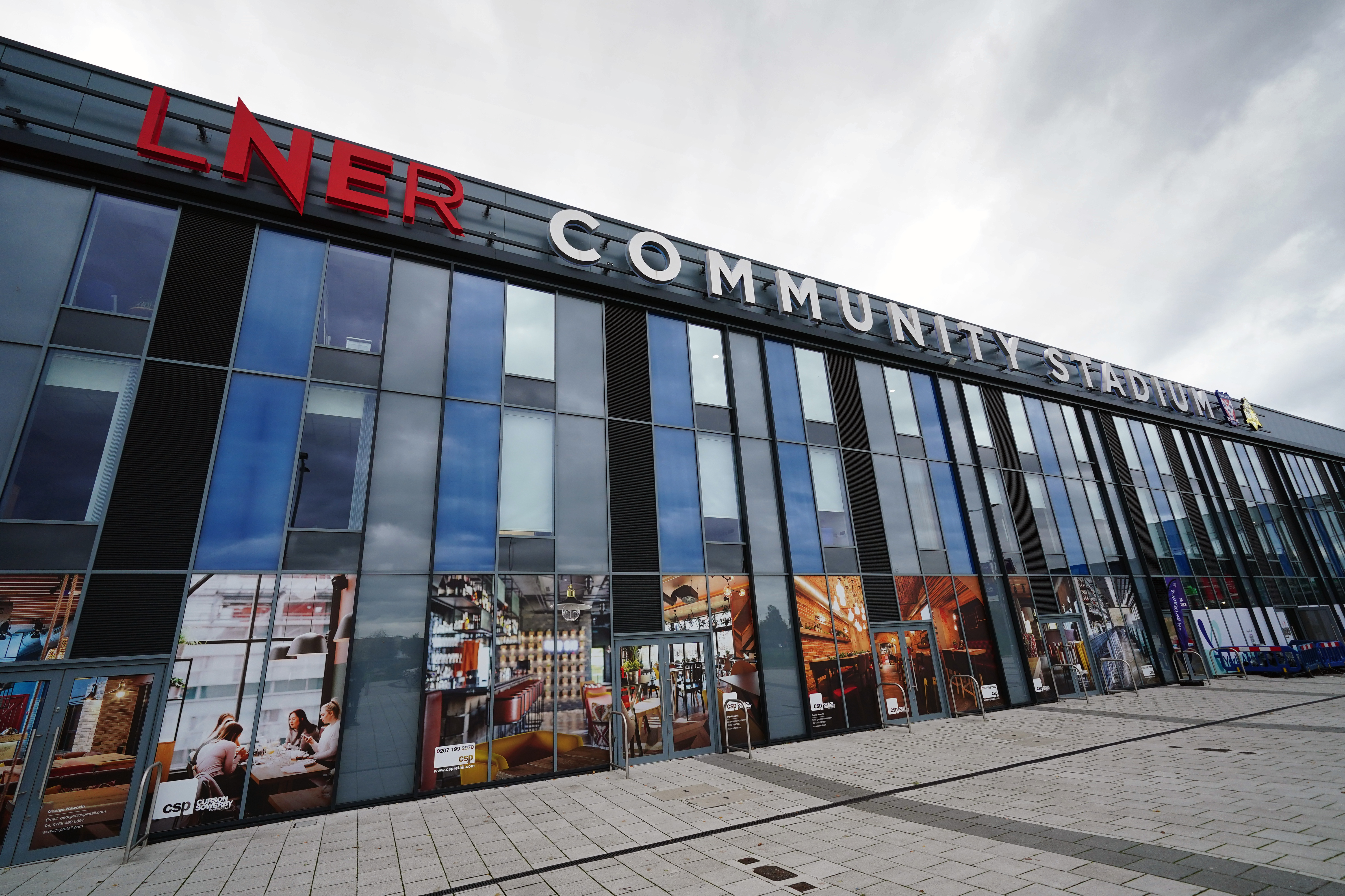 约克 2-1 切斯特：约翰-刘易斯梅开二度帮助主队晋级