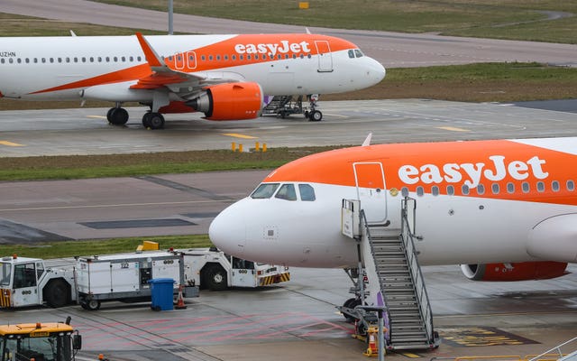 EasyJet planes