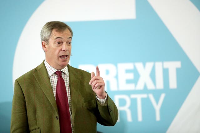 Brexit Party leader Nigel Farage addresses supporters at Ionians RUFC in Hull