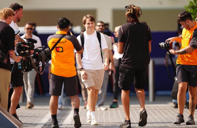 Oscar Piastri arrives for the media day at the Abu Dhabi GP 