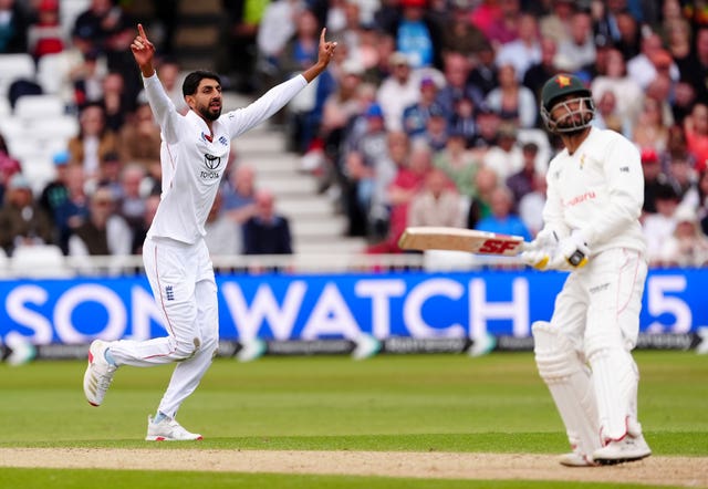 England v Zimbabwe – Rothesay Test Match – Day Three – Trent Bridge