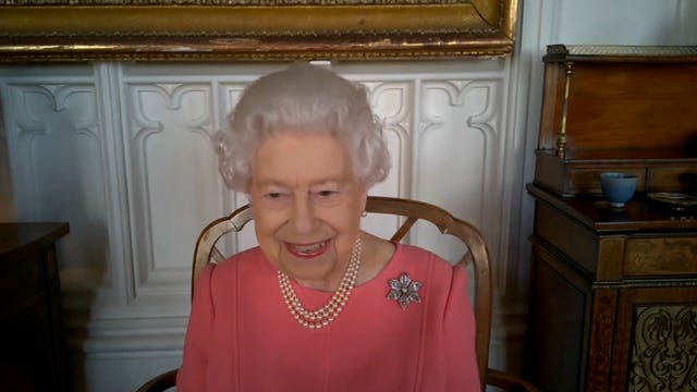 he Queen speaks with UK health officials