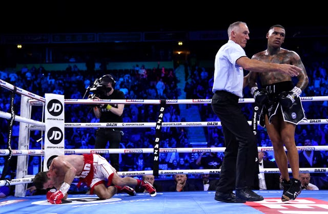 Conor Benn beat Chris van Heerden quickly 