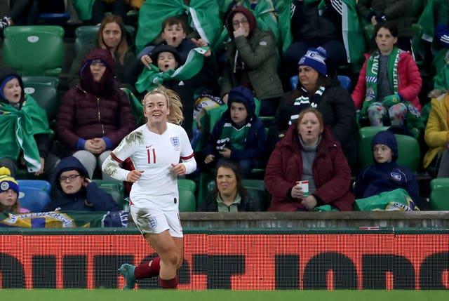 Lauren Hemp mencetak dua gol dalam kemenangan Inggris di Irlandia Utara (Liam McBurney/PA)
