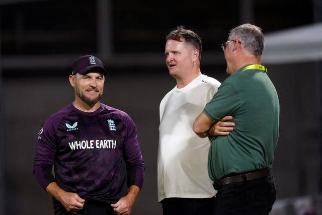 Brendon McCullum (left), Rob Key (centre) and Richard Gould (right) talk.