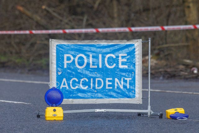 A 'police accident' sign at the scene