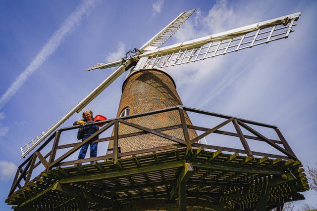 Wilton Windmill spring clean