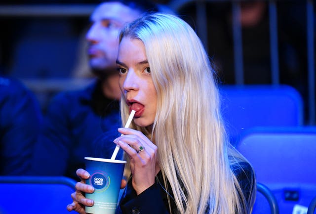 Floyd Mayweather v Aaron Chalmers – The O2