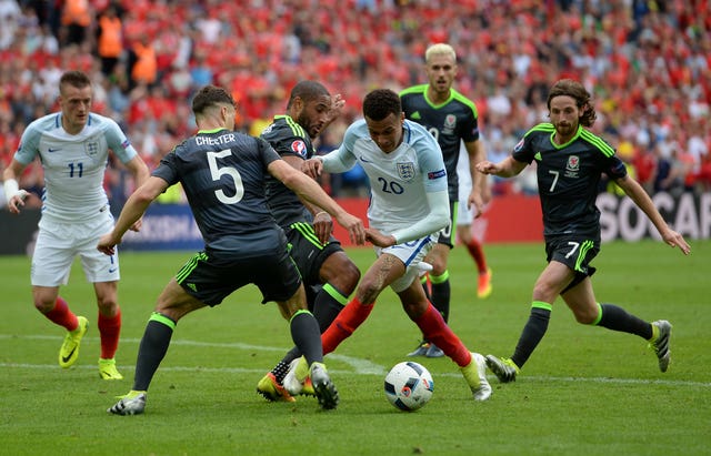 England v Wales – UEFA Euro 2016 – Group B – Stade Felix Bollaert-Delelis