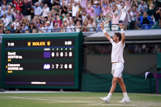 Cameron Norrie celebrates his victory 