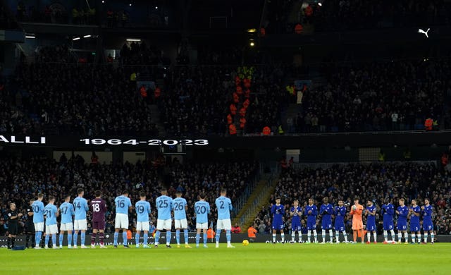 Manchester City and Chelsea players and fans pay tribute to Gianluca Vialli with a minute's applause