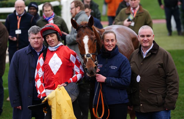Pied Piper and connections after winning over hurdles at Cheltenham