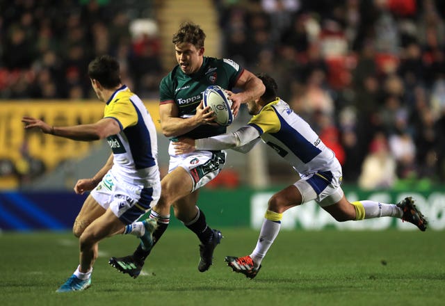 Leicester Tigers' Guy Porter is tackled 