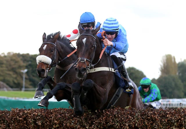 Riders Onthe Storm (right) in the Old Roan Chase