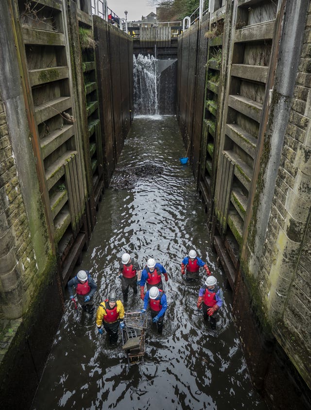 Tuel Lane Lock spring clean