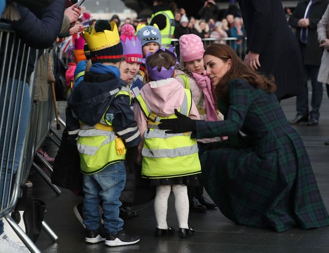 Duchess of Cambridge meets children