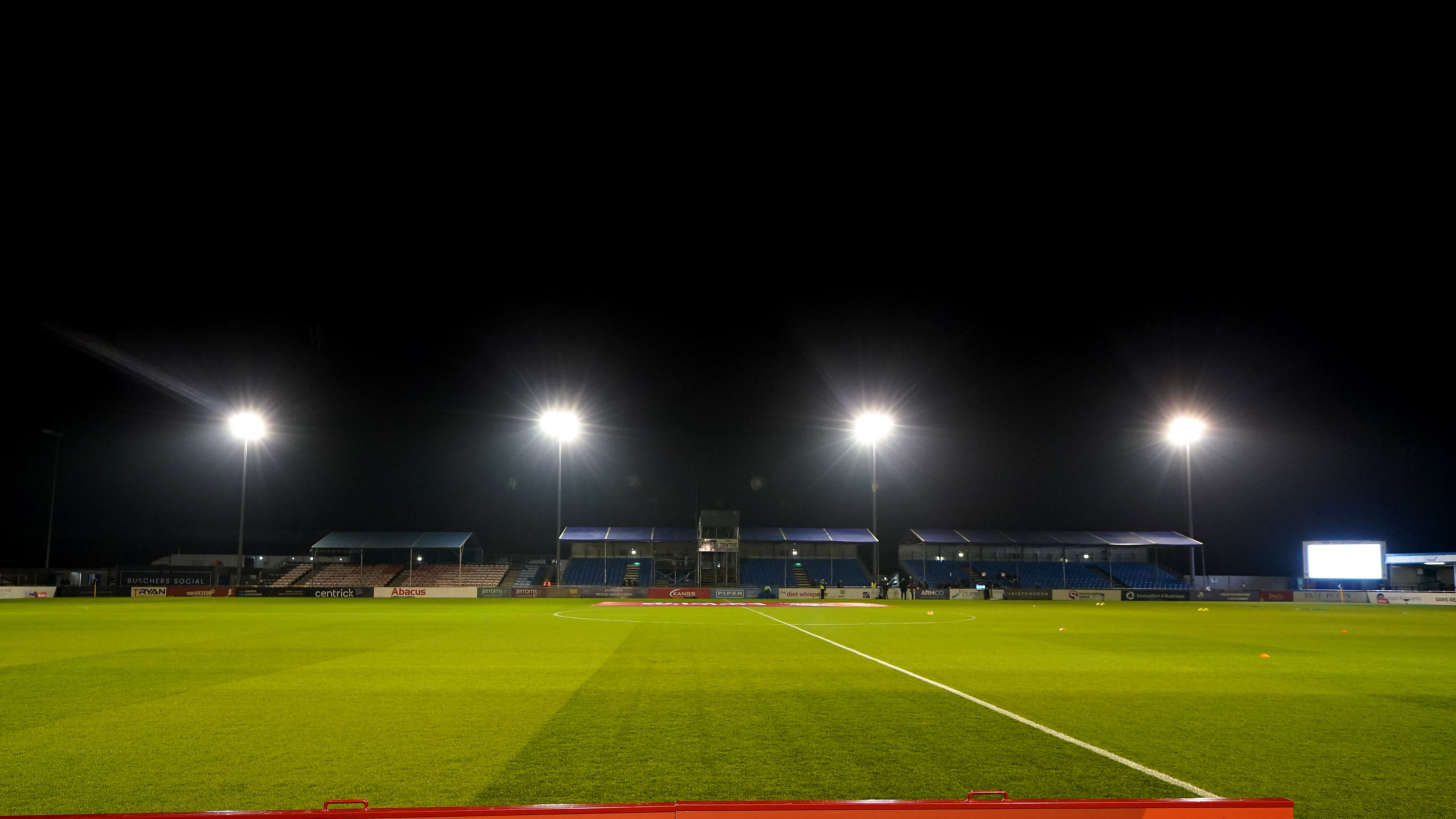 Southend keep slim playoff hopes alive with victory at Solihull