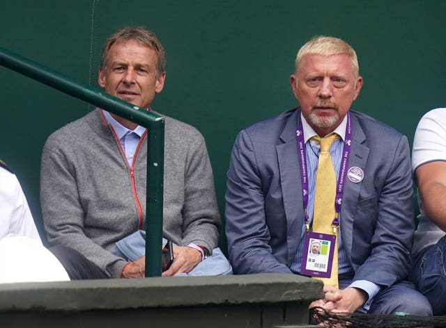 Boris Becker s Jurgenom Klinsmannom vo Wimbledone 
