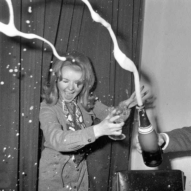 Lulu celebrating becoming the first British female singer to star in an American television series to be given world-wide screening
